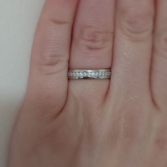 925 Sterling Silver Wedding Band Ring - Picture 6 of 7